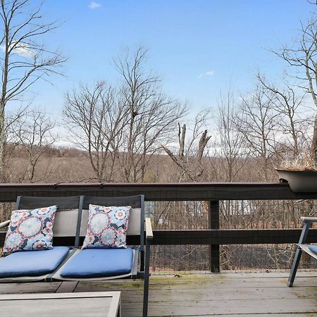 Come Experience The Pocono Mountains Like Never Before! Таннерсвилл Экстерьер фото